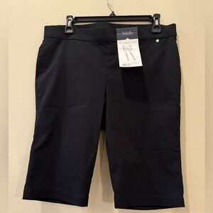 Rafaella Women's Classic Stretch Black Bermudas